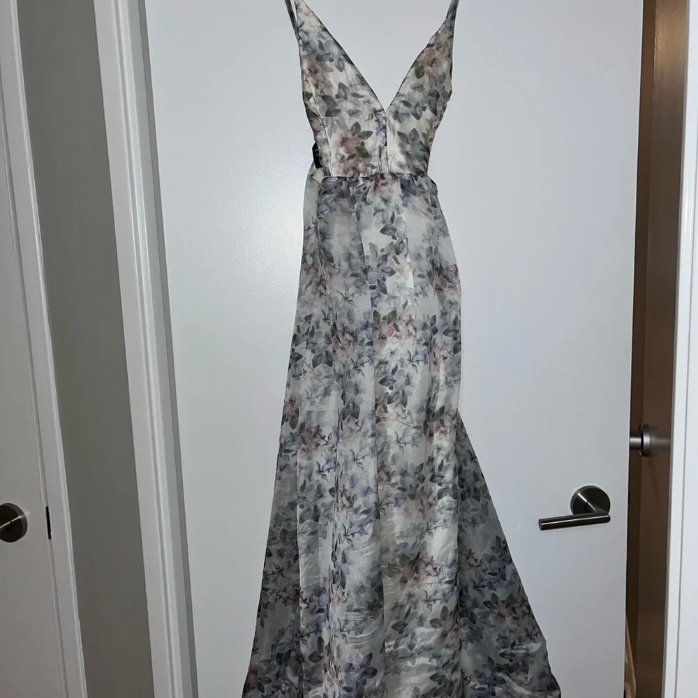 Lulu's Chiffon Floral Maxi Dress - Picture 2 of 7